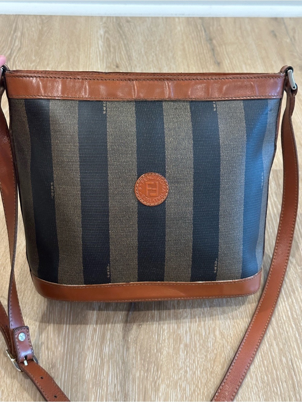 Fendi Pequin Vintage Bucket Bag - Picture 14 of 15